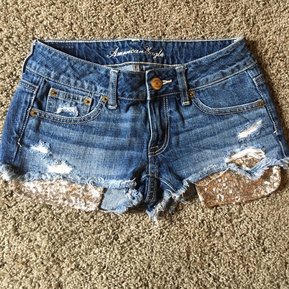American Eagle Shorties size 00