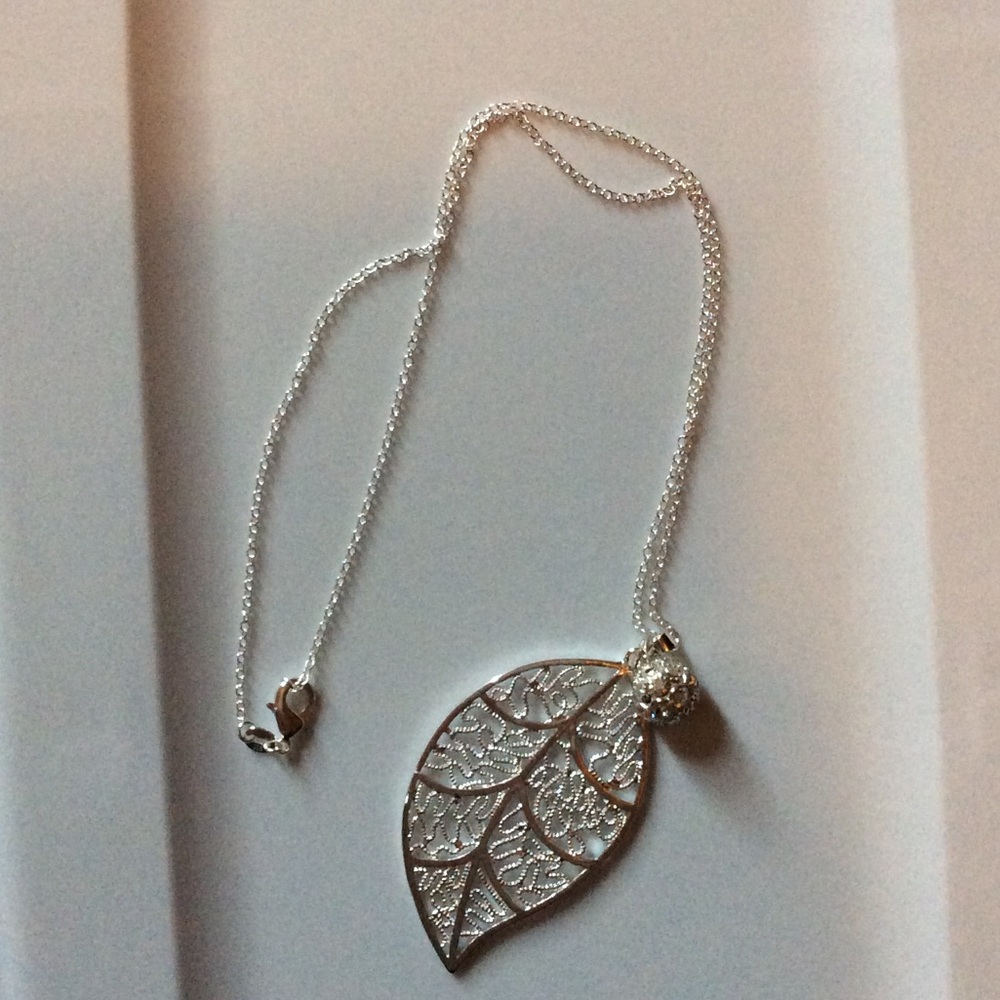 Silver leaf necklace
