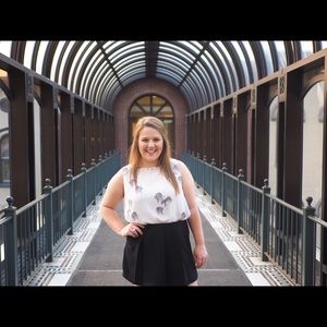 Meet your Posher, Darcy