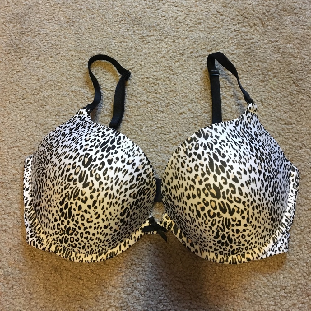 Victoria secret padded push up bra! 34DD