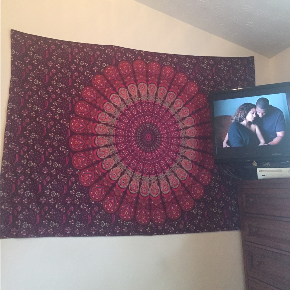 Tapestry on wall!!