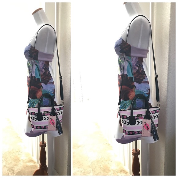 LAST--STRIPED FLORAL TASSEL SATCHEL - Picture 6 of 6