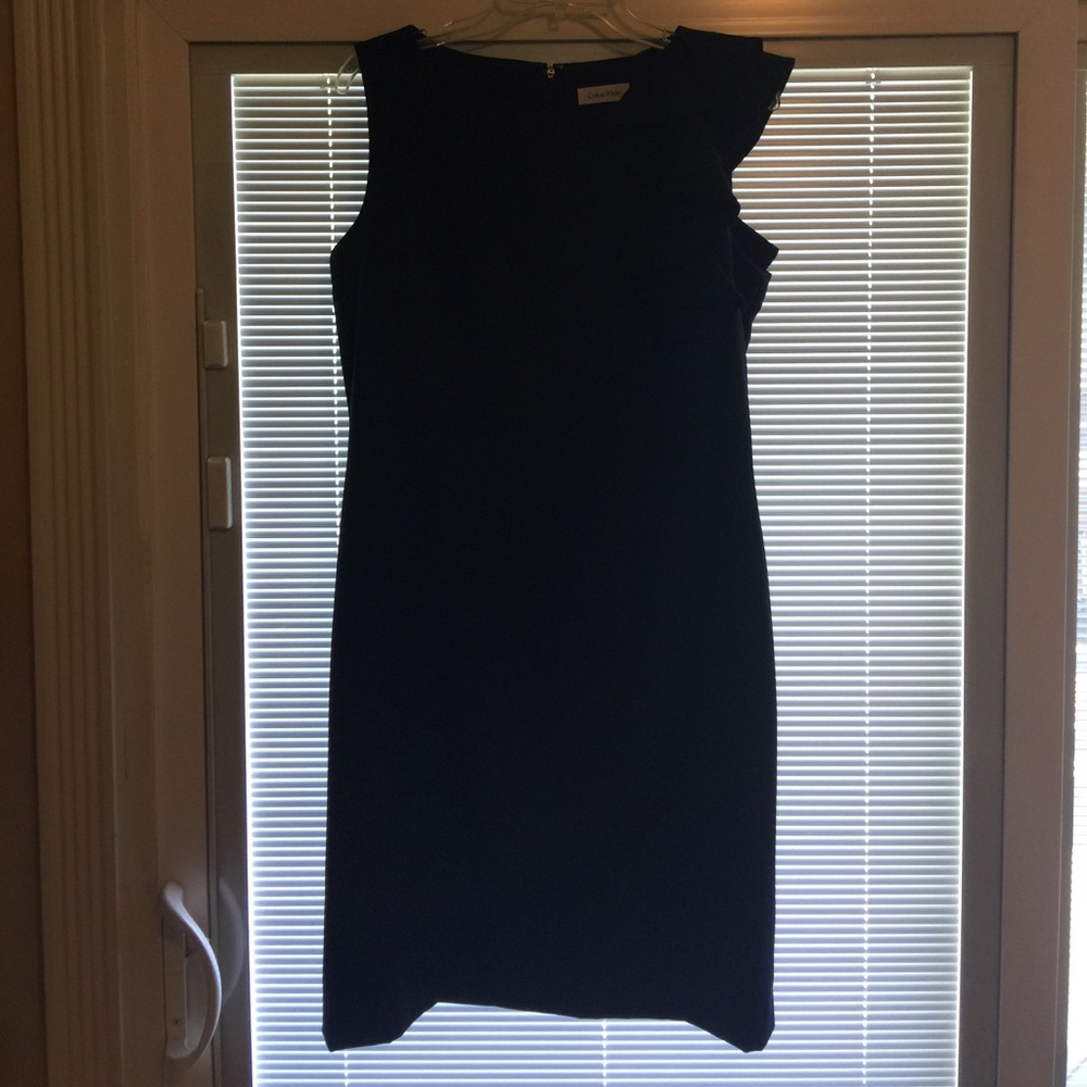 Chic Calvin Klein Size 12 navy blue dress.