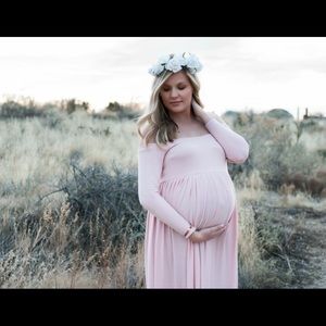 Maternity gown for photography