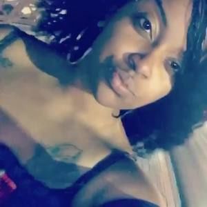 Meet your Posher, Chanel