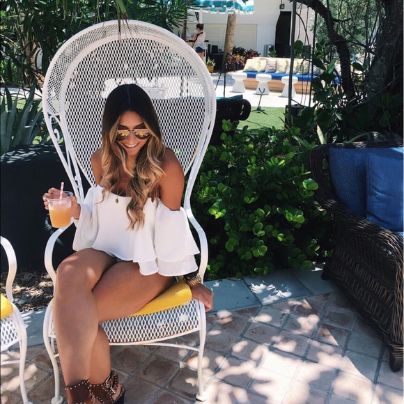 Tops - FINAL Last Chance HP//White Strapless Blouse