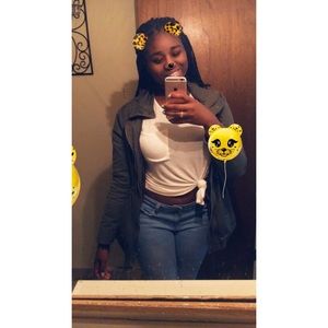 Meet your Posher, Kierra