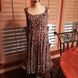 🌺 Dress Barn pretty floral print sleeveless dress