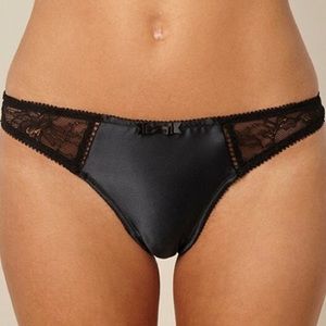 Von Follies by Dita Von Teese bikini brief UK 12