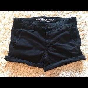 Super stretchy casual mid rise shorts!