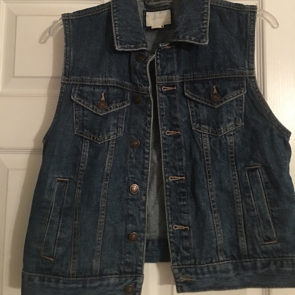 Jean Vest
