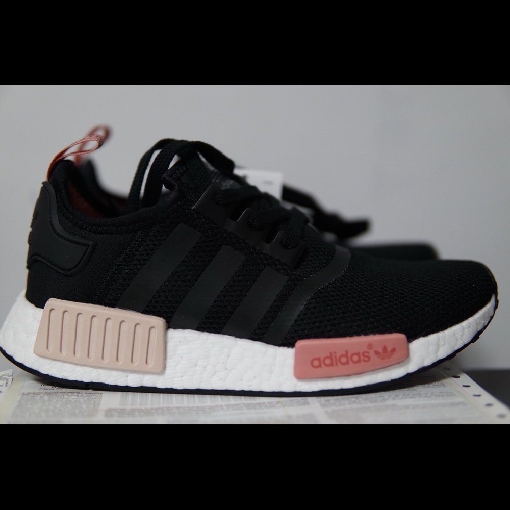 NMD black/peach R1
