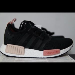 NMD black/peach R1