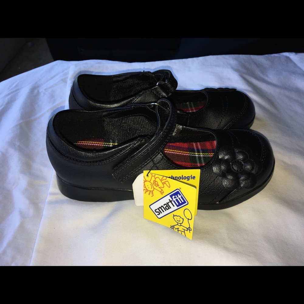 Smart Fit size 1 girl shoes