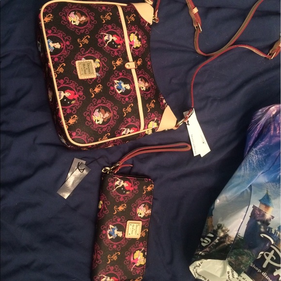 NWT Disney Dooney Princess crossbody and wallet - Picture 1 of 7