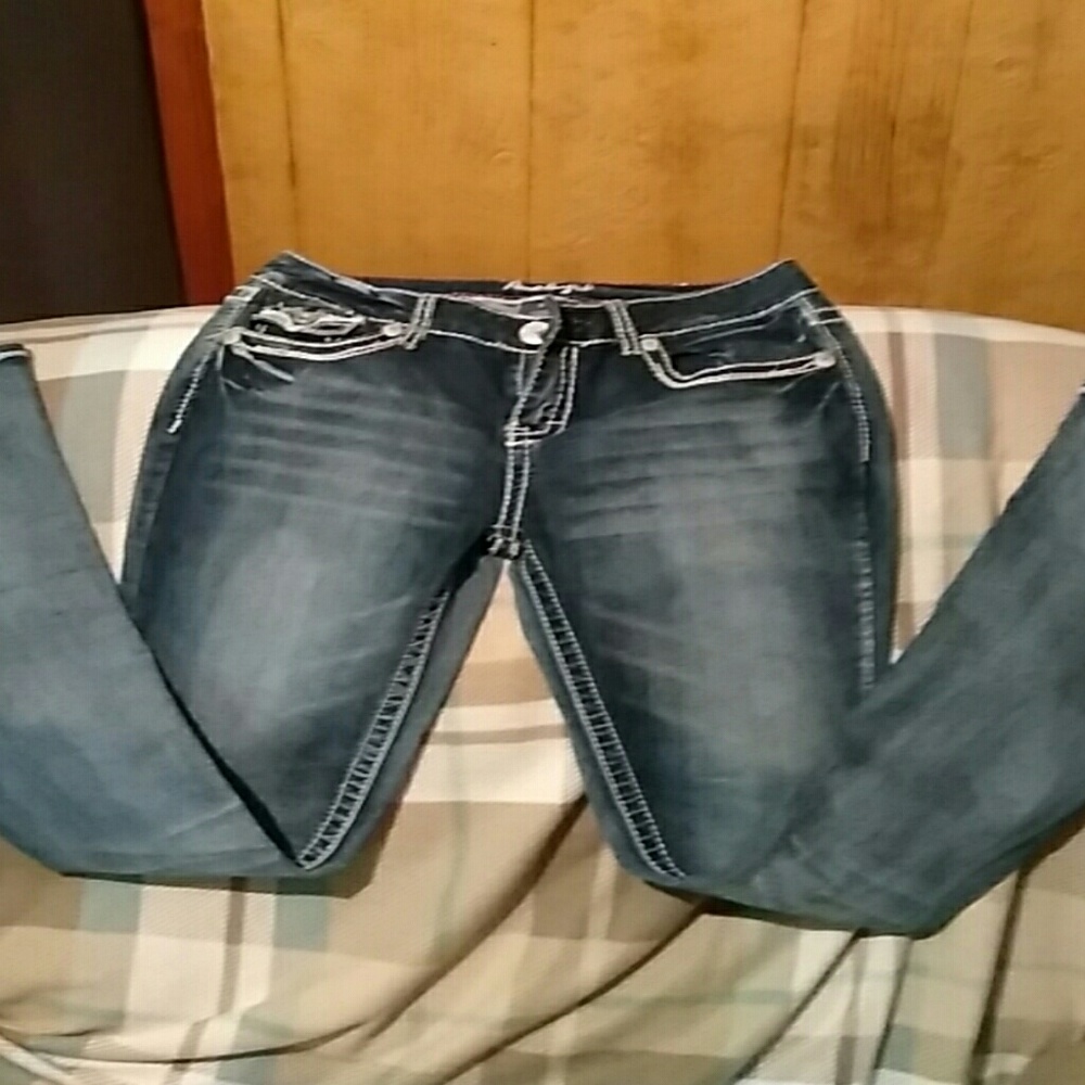 Clean no holes or anything on them,  boot cutt