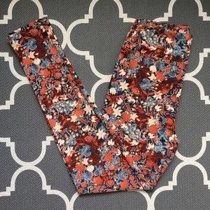 Lularoe autumn paisley and flowers leggings OS