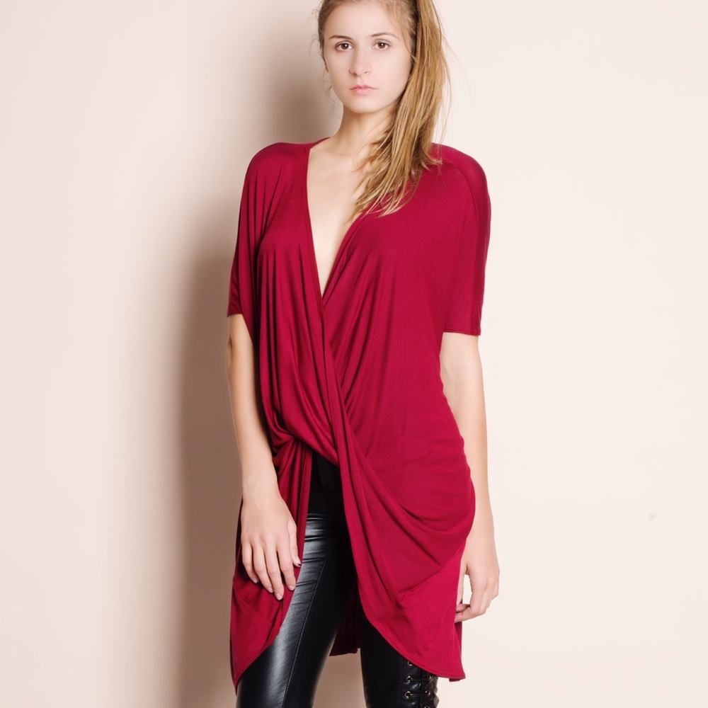 Twist Front High Low Top