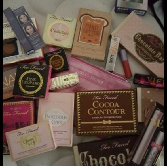 Meet your Posher, Tia - Picture 2 of 3