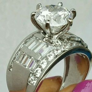 New Solid 14k Solid White Gold Engagement Ring