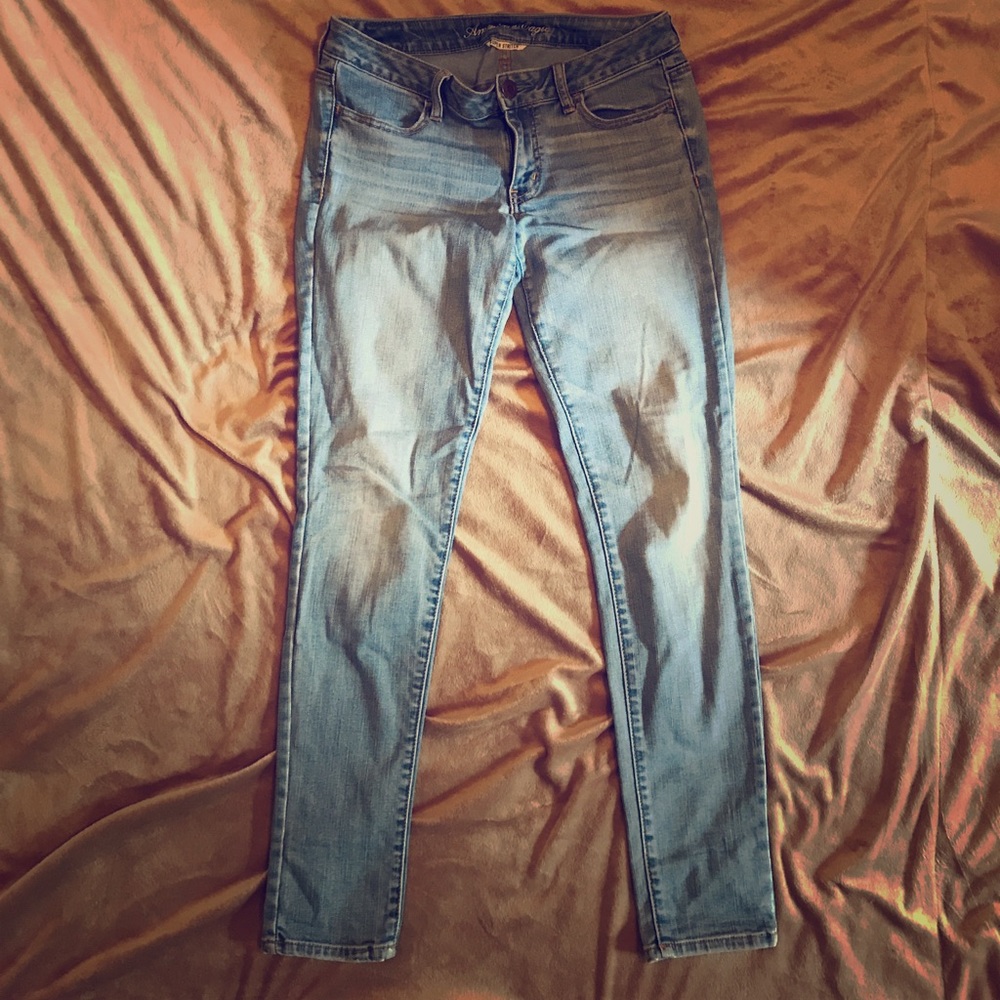 MOVING SALE🌷 American Eagle skinny jeans