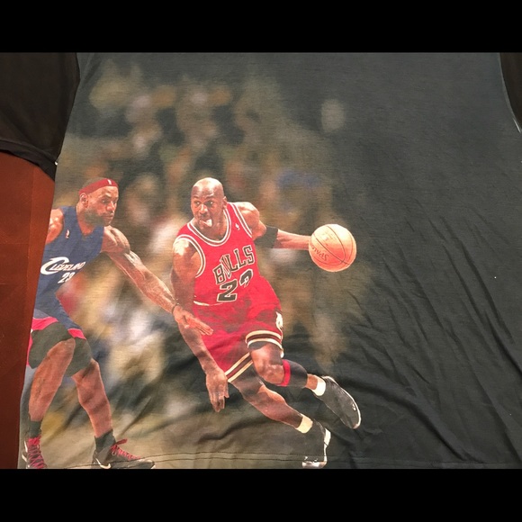 MJ vs Lebron (Cavs) - Picture 2 of 2