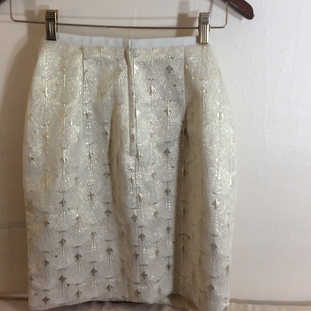 Beautiful pencil skirt, gilded material, lined - Picture 4 of 7