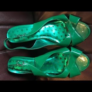 Kelly Green Heels