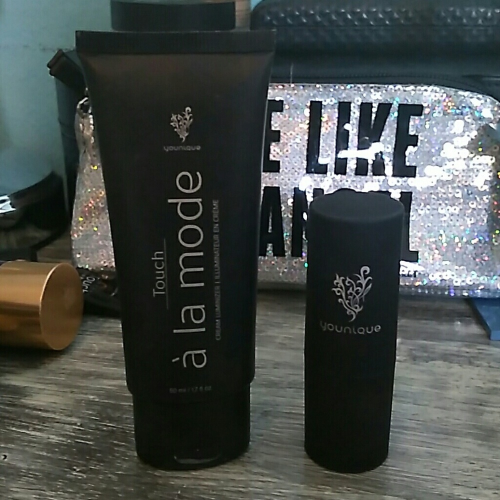 Younique luminizers