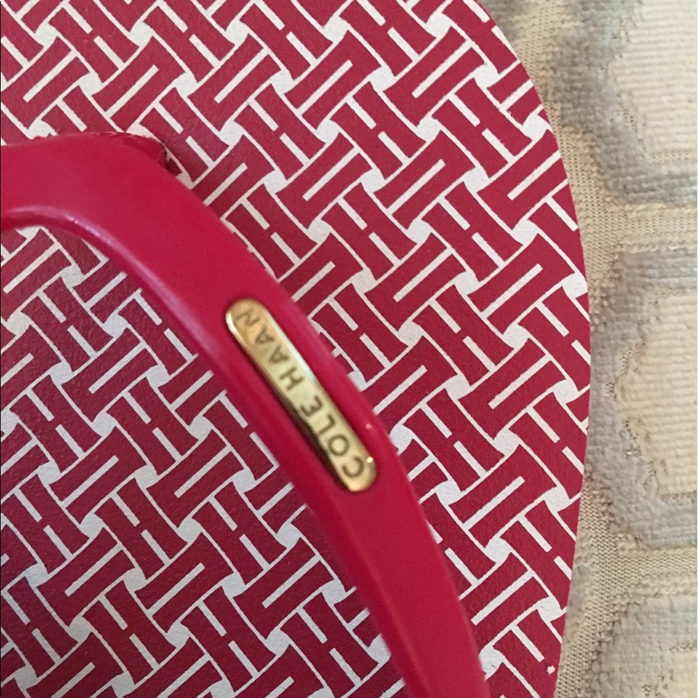 Cole Haan Pink Gold Flip Flops 7 - Picture 2 of 4