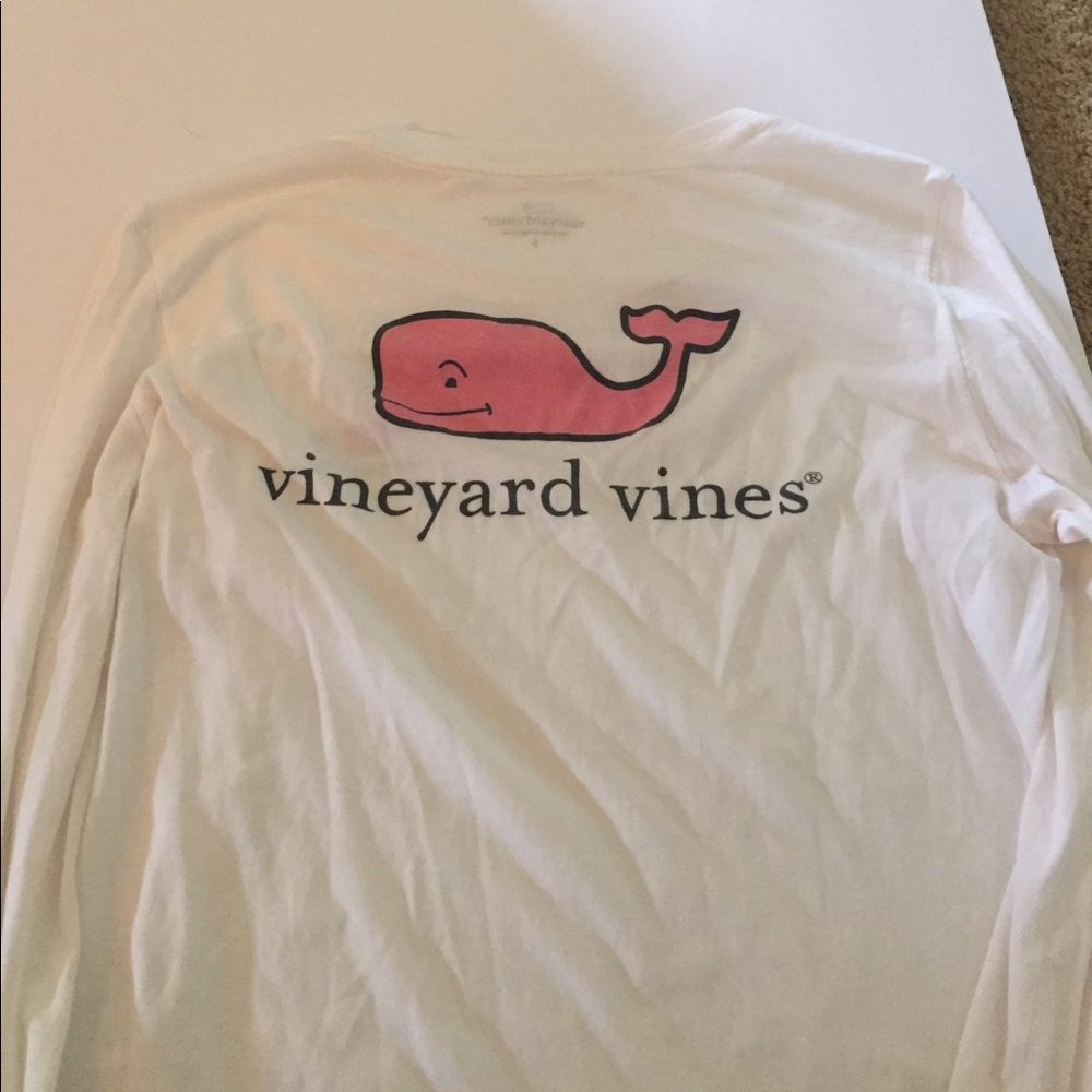 White vineyard vines long sleeve shirt