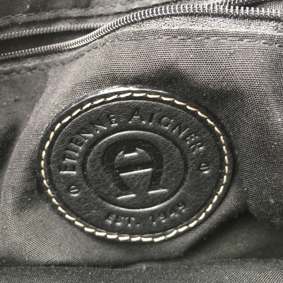 Black Aigner Purse - Picture 3 of 8