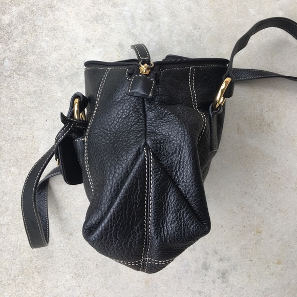 Black Aigner Purse - Picture 5 of 8