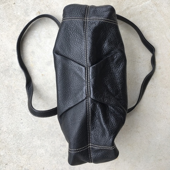 Black Aigner Purse - Picture 7 of 8