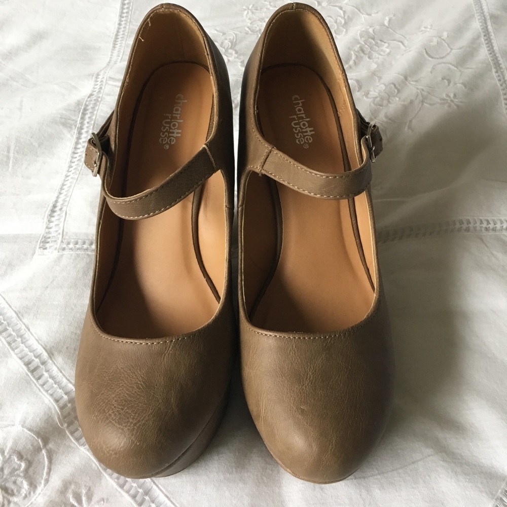 Tan Wedges