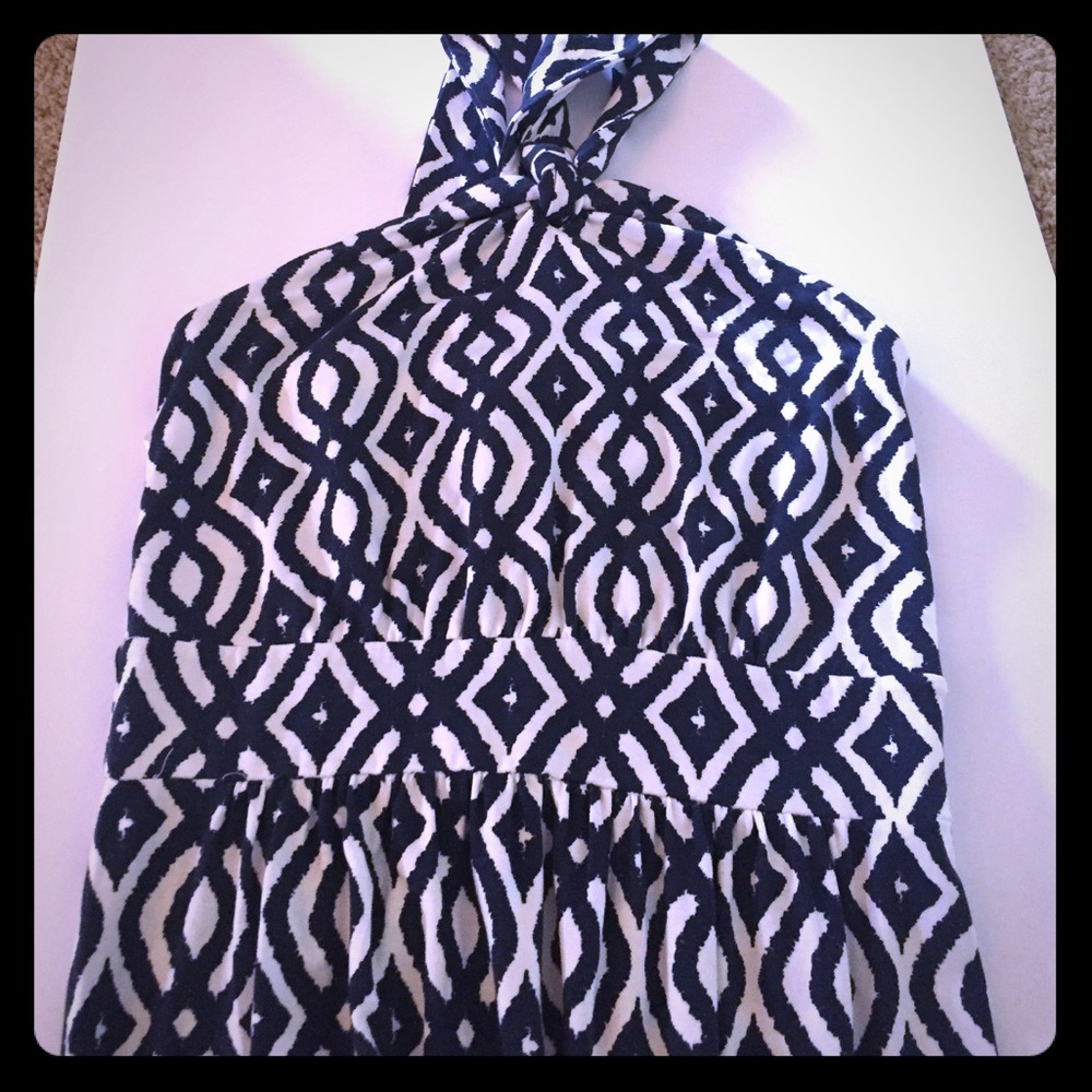 Vineyard vines navy and white maxi dress!