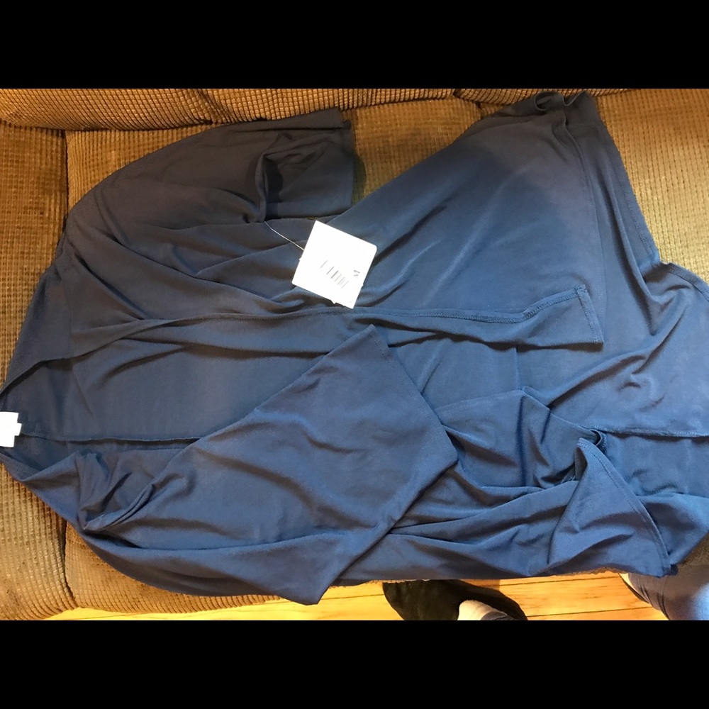 Lularoe Lindsay kimono true navy size medium