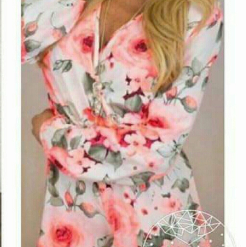 Floral short romper. New