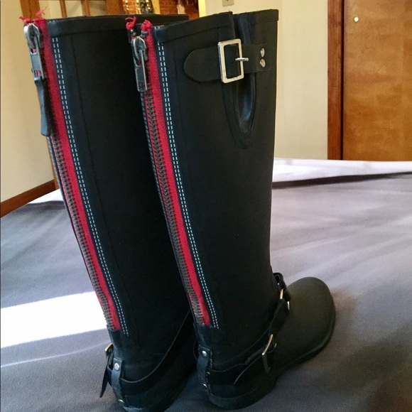 Steve Madden Shoes - Women rain boots black