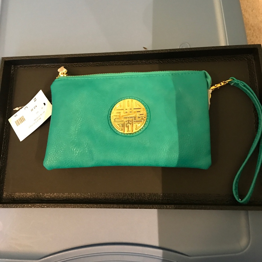 Great summer clutch