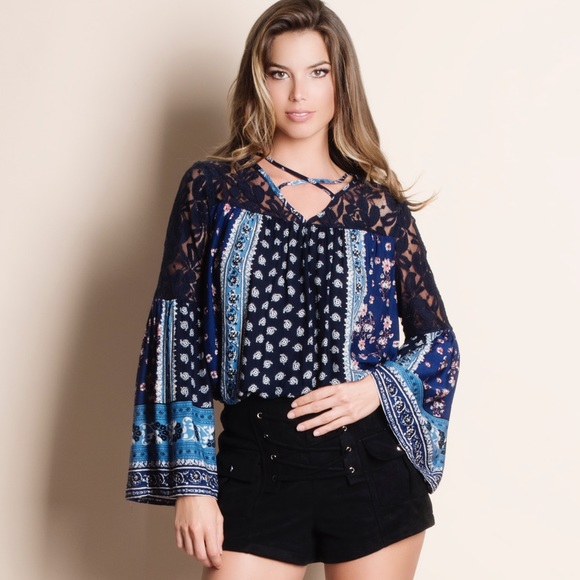 Printed Bell Sleeve Top - Picture 2 of 5