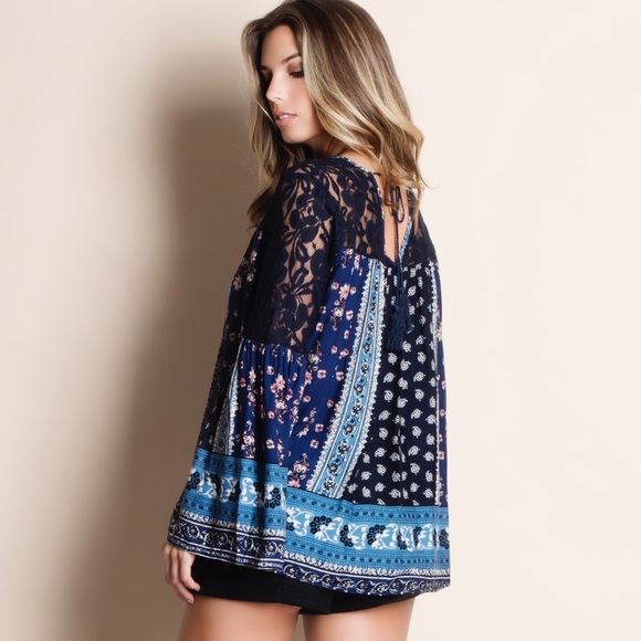 Printed Bell Sleeve Top - Picture 3 of 5