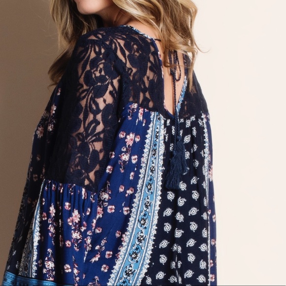 Printed Bell Sleeve Top - Picture 5 of 5