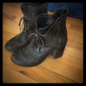 Boutique 9 booties