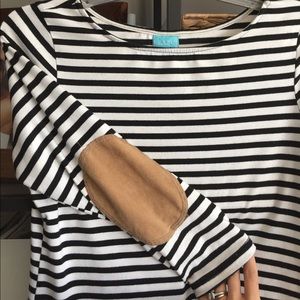 Striped 3/4 shirt with elbow patches