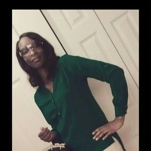 Meet your Posher, Nicole