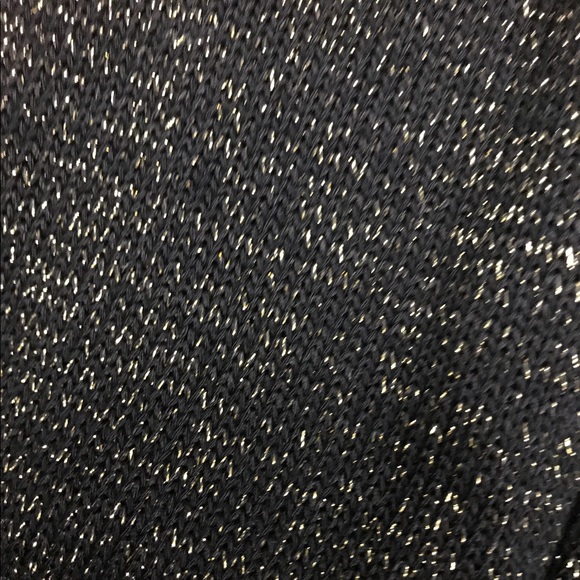 2 for $10 ✨ Minnie Mouse Top - Picture 4 of 6