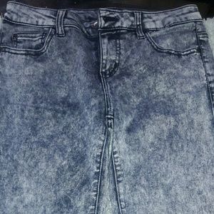 NWOT Celebrity Pink Jeans Straight/Skinny (Size 7)