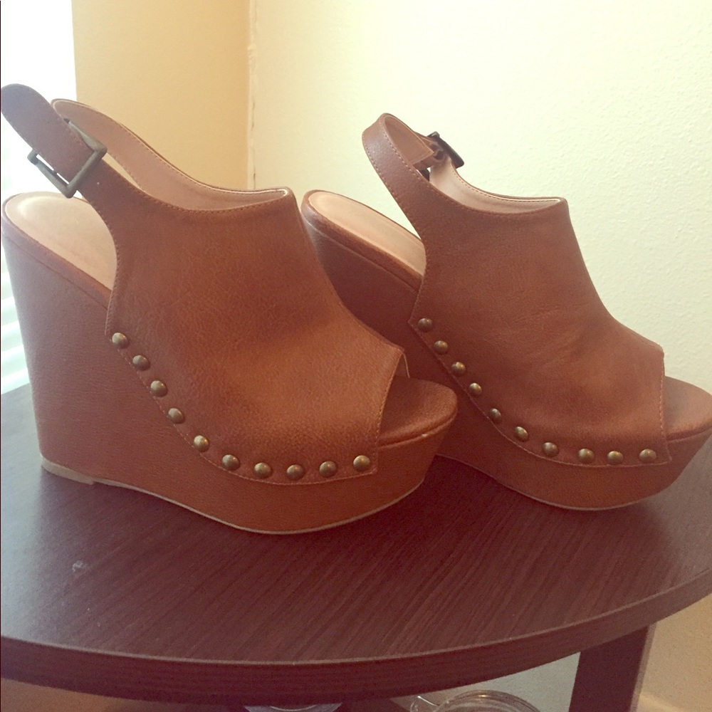Tan/Brown Wedge Heels