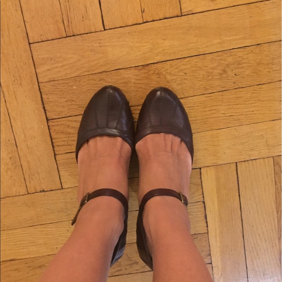 Stuart Weitzman brown heels - Picture 5 of 8